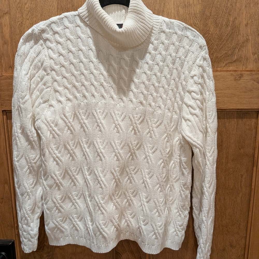Women's Cable Knit Turtleneck Sweater - White Size XL